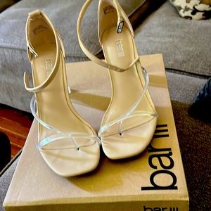Bar III clear/nude size 6 women shoes